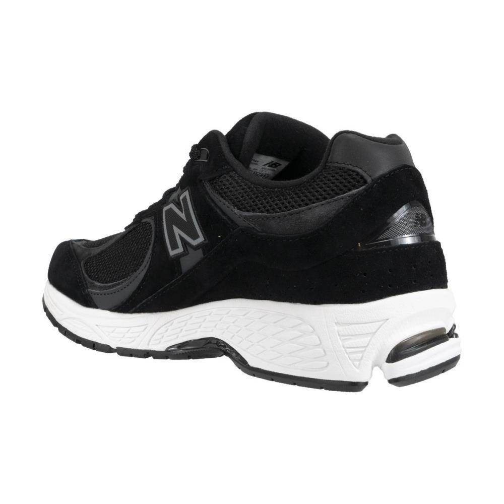 NEW BALANCE 2002R LIFESTYLE SNEAKERS