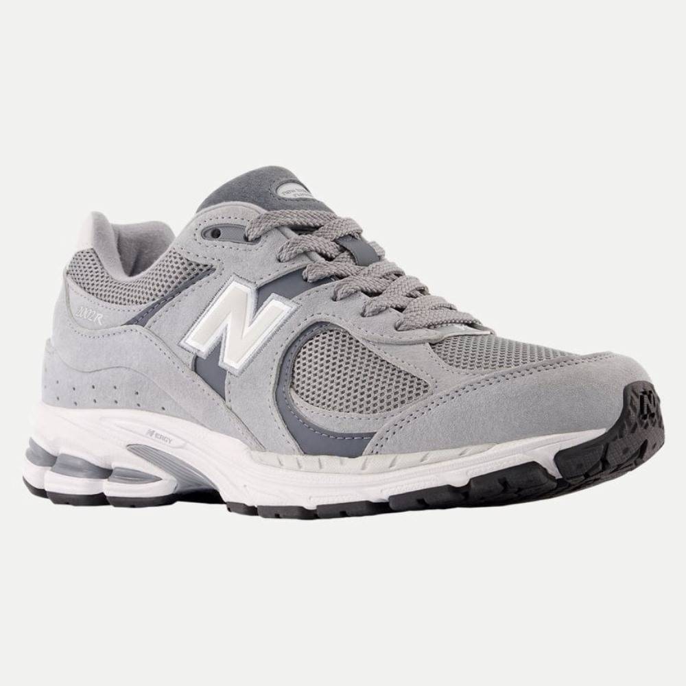 NEW BALANCE 2002R LIFESTYLE SNEAKERS