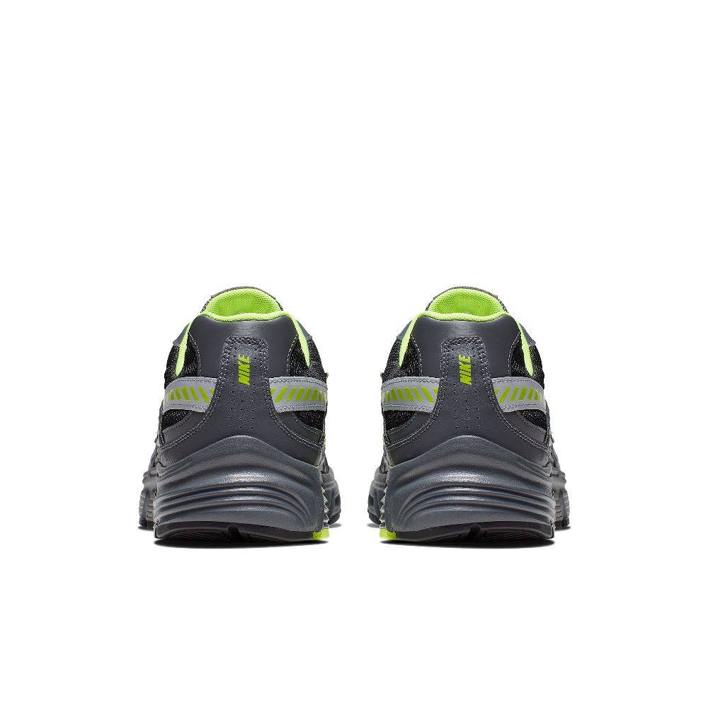 NIKE INITIATOR SHOES