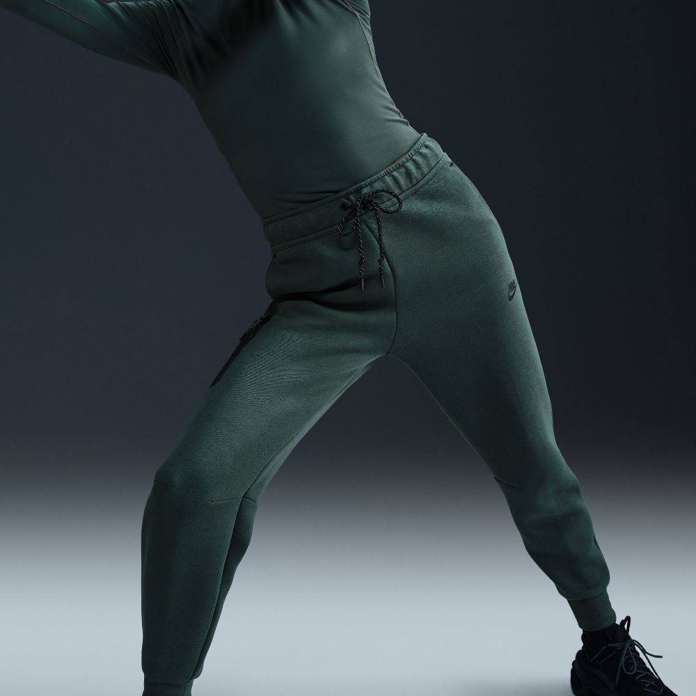NIKE NSW WOMENS TECH FLEECE MID-RISE JOGGER