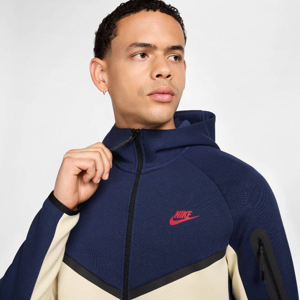 NIKE TECH FLEECE FULL-ZIP WINTER HOODIE