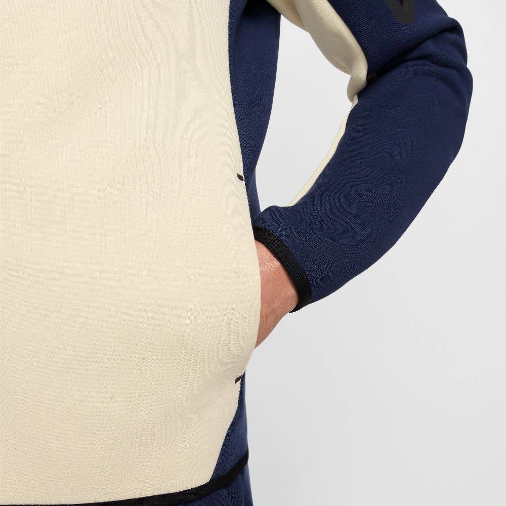 NIKE TECH FLEECE FULL-ZIP WINTER HOODIE