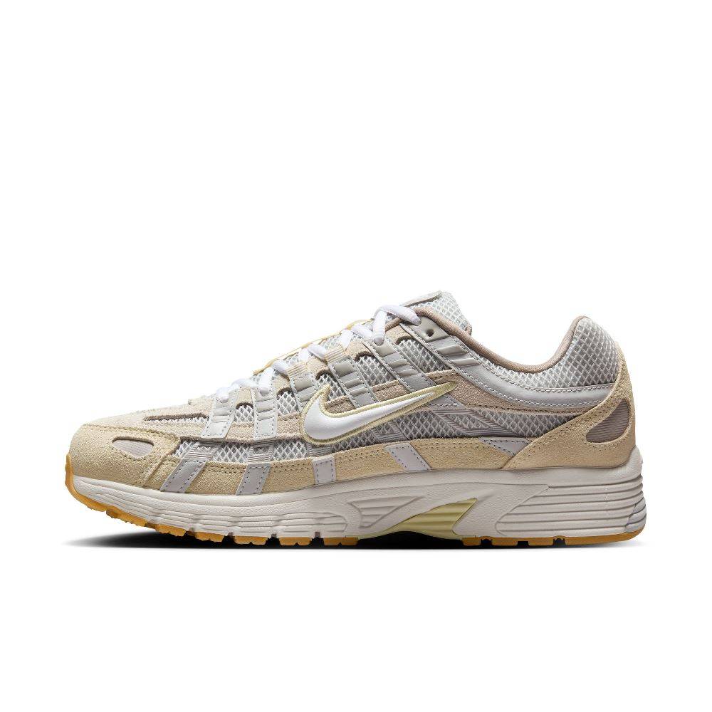 NIKE WOMENS P-6000