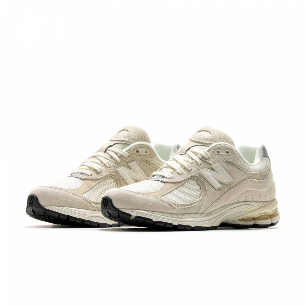 NEW BALANCE 2002R LIFESTYLE SNEAKERS