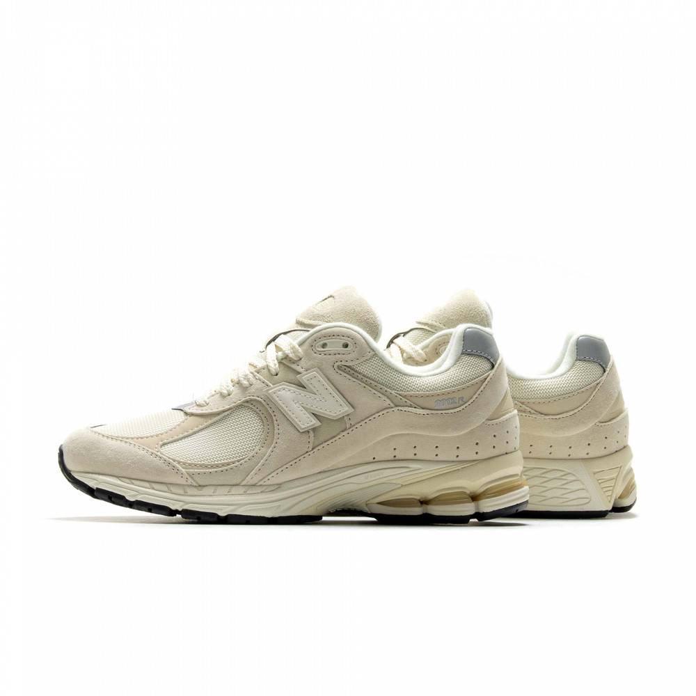 NEW BALANCE 2002R LIFESTYLE SNEAKERS