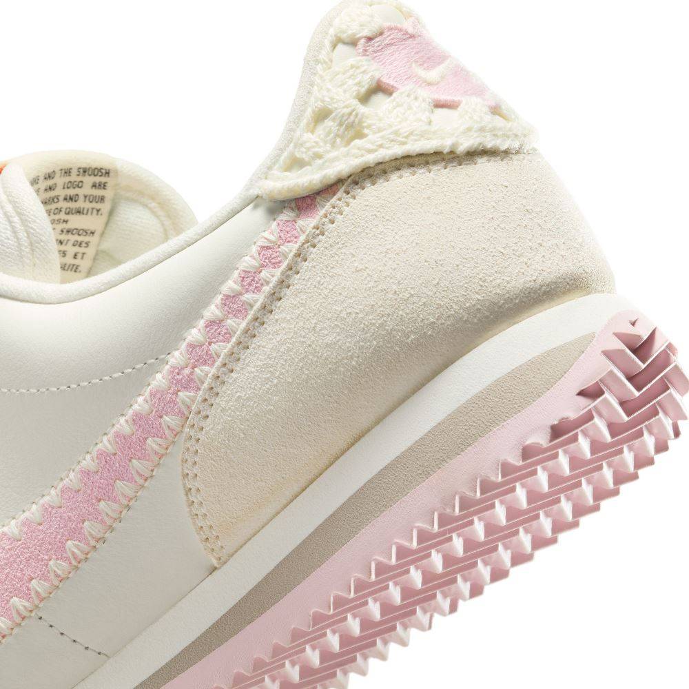 NIKE WOMENS CORTEZ