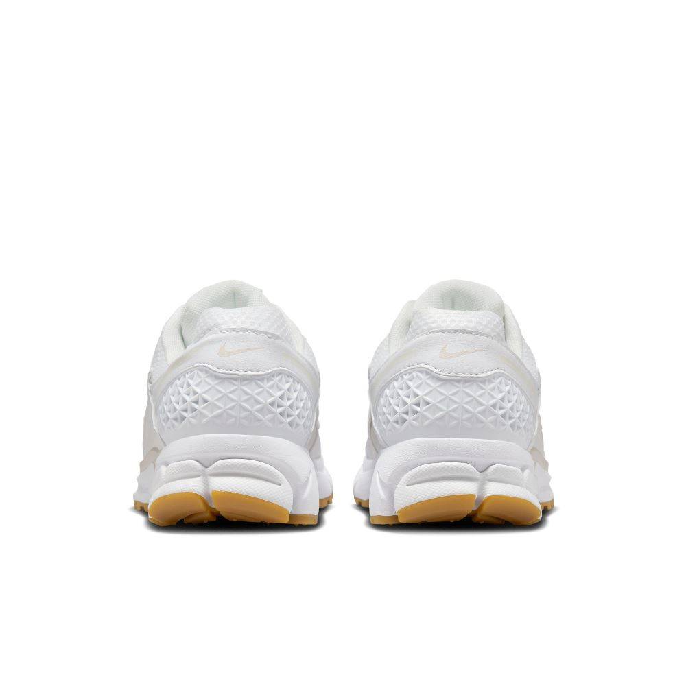 NIKE WOMENS ZOOM VOMERO 5