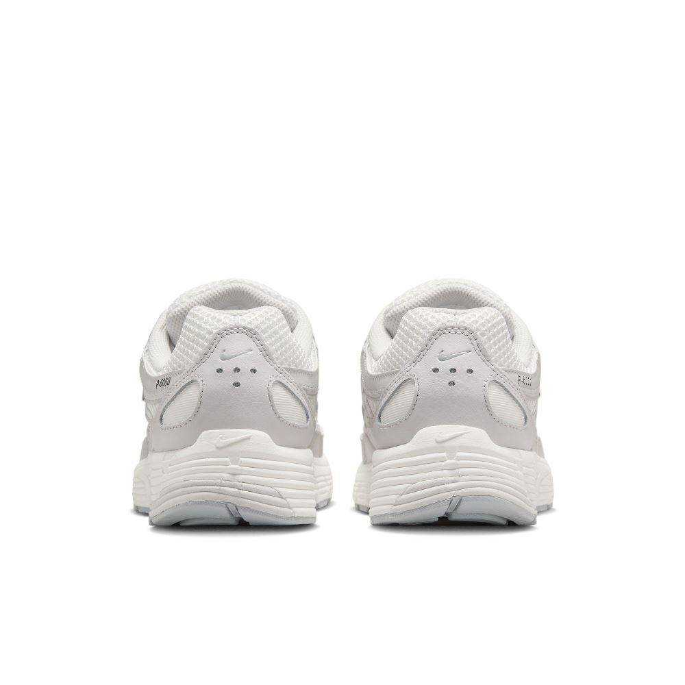 NIKE WOMENS P-6000 SE