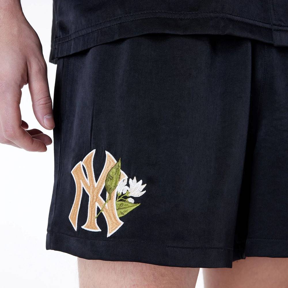 NEW ERA MLB WOVEN SHORT NEW YORK YANKEES