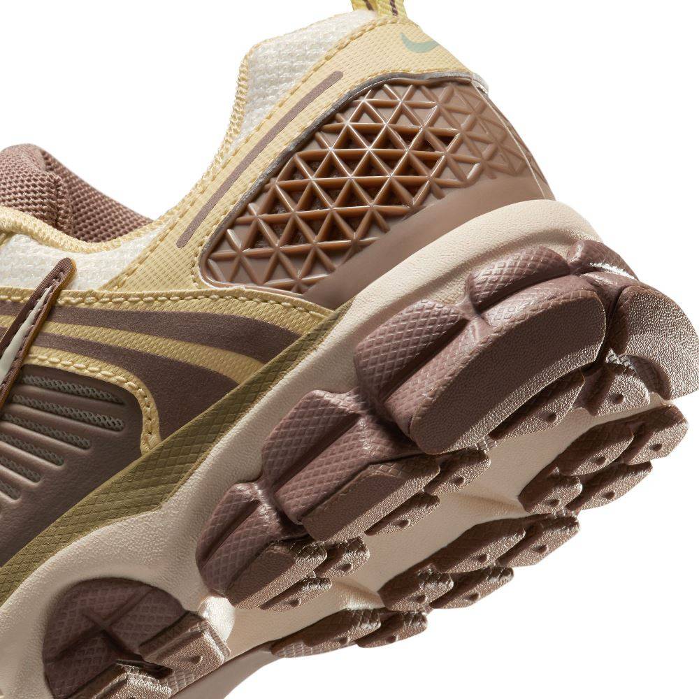 NIKE ZOOM VOMERO 5 JUNIOR (GS)