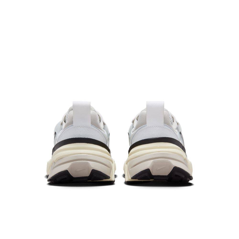 NIKE WOMENS V2K RUN