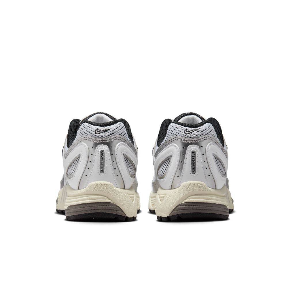 NIKE WOMENS AIR PEGASUS 2005