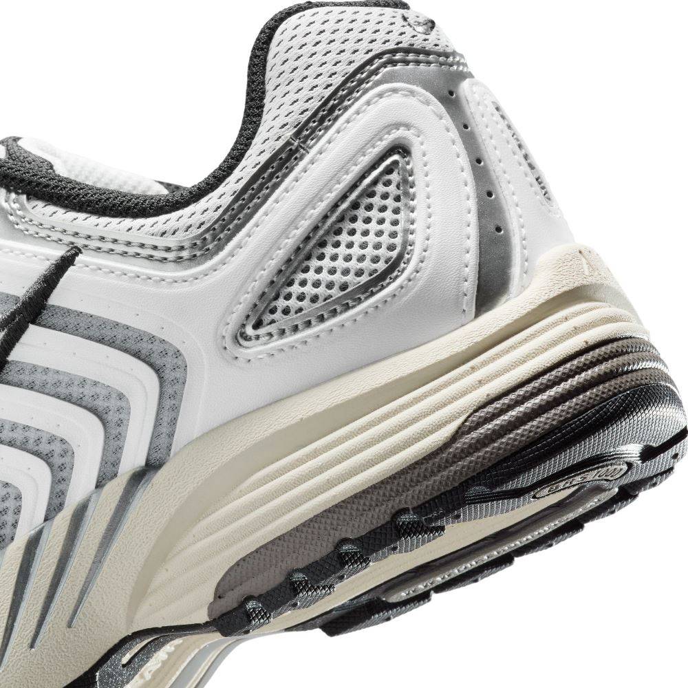 NIKE WOMENS AIR PEGASUS 2005
