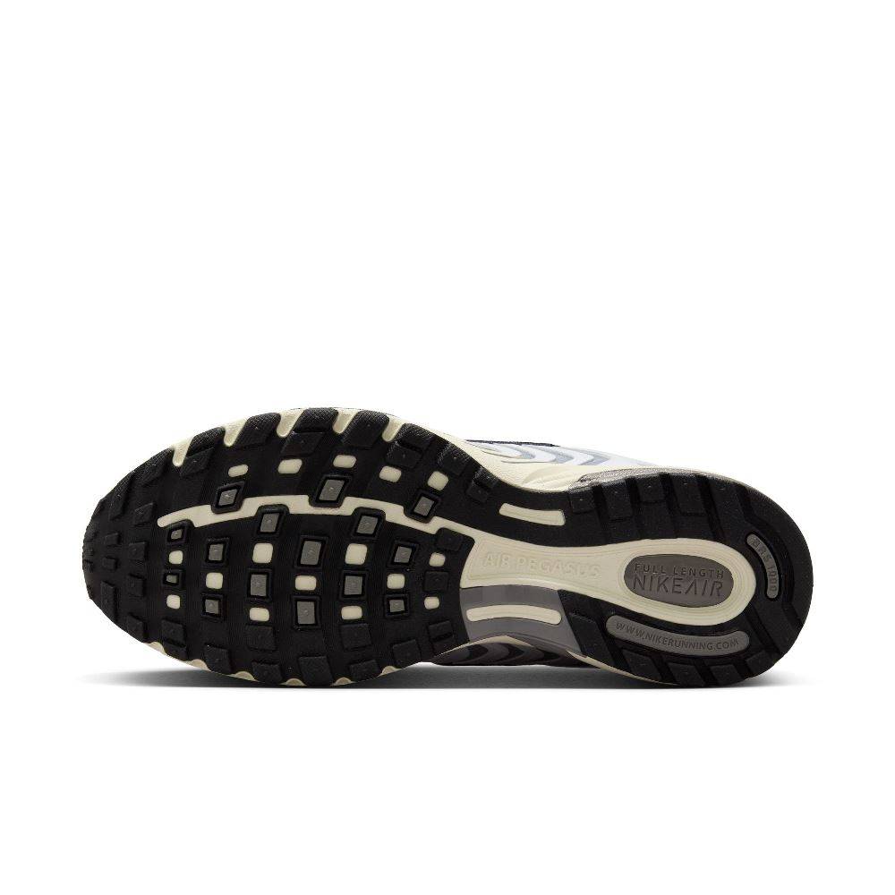 NIKE WOMENS AIR PEGASUS 2005