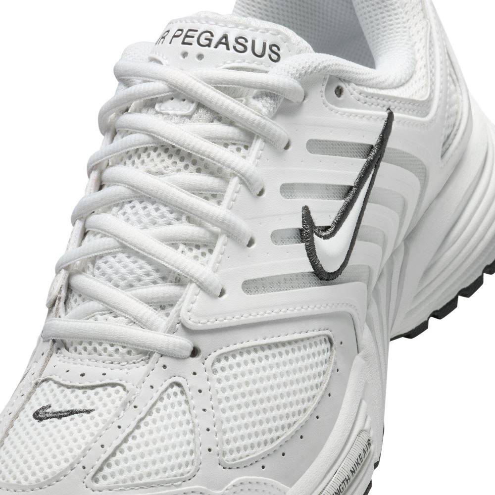 NIKE WOMENS AIR PEGASUS 2005