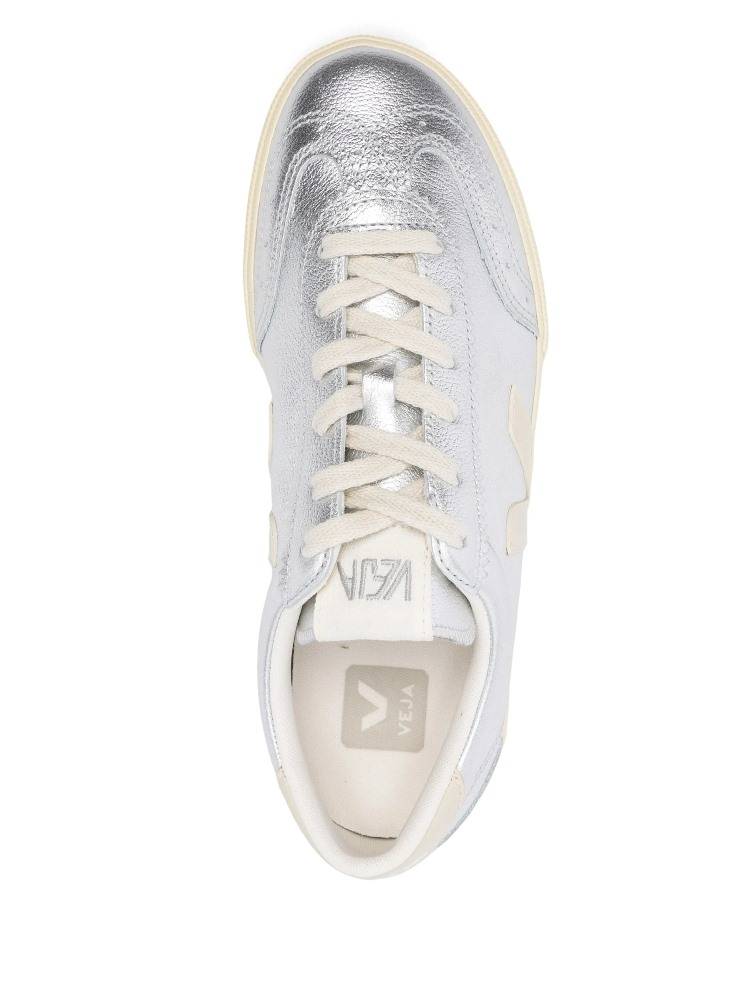 VEJA VOLLEY ORGANIC LEATHER SHOES