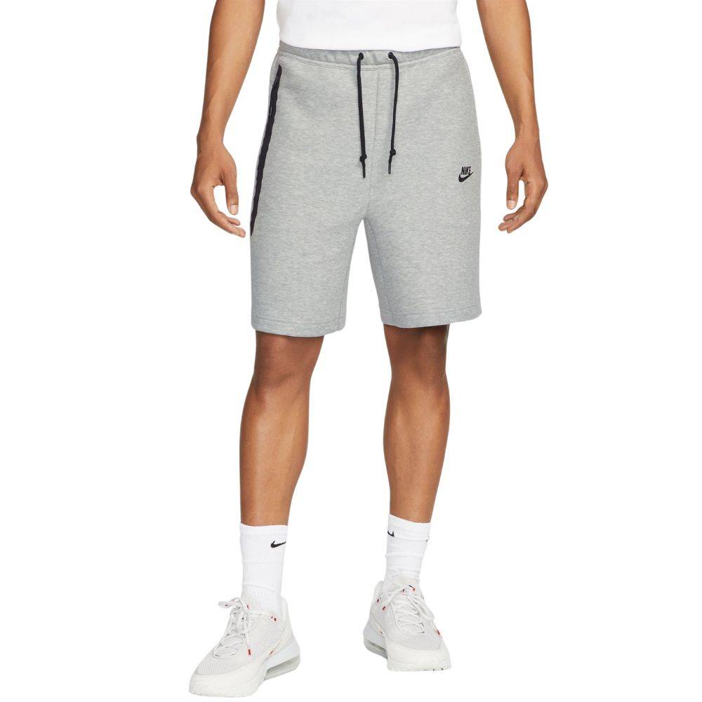 NIKE TECH FLEECE SHORT