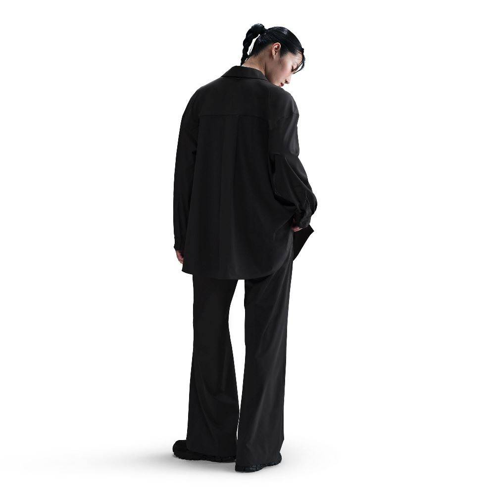 NIKE DRI-FIT OVERSIZED LONG-SLEEVE SHIRT