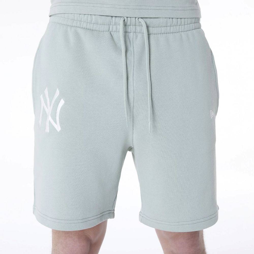 NEW ERA MLB LEAGUE ESSENTIAL SHORTS NEW YORK YANKEES