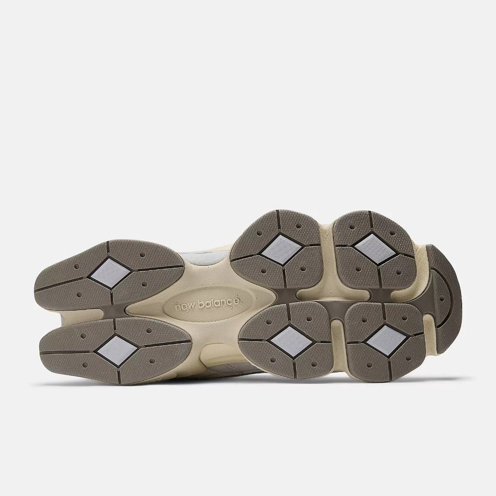 NEW BALANCE 9060 WOMENS SHOES