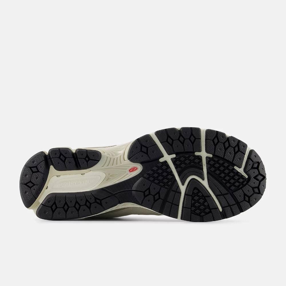 NEW BALANCE 2002R UNISEX CLASSIC SNEAKERS