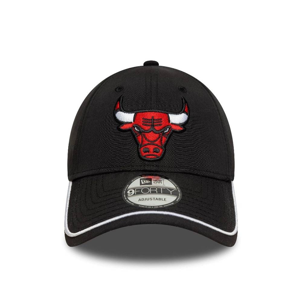 NEW ERA PIPING 9FORTY CHICAGO BULLS ADJUSTABLE CAP