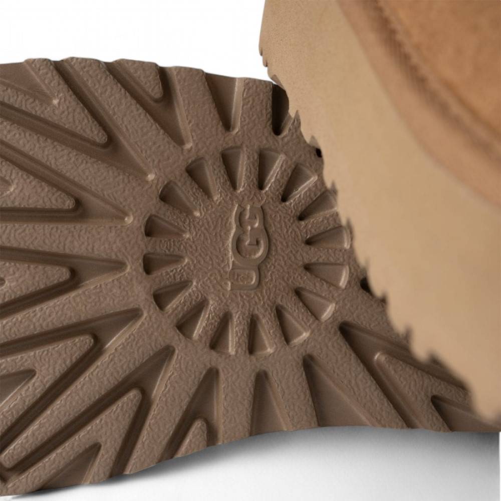 UGG CLASSIC ULTRA MINI PLATFORM KIDS BOOT