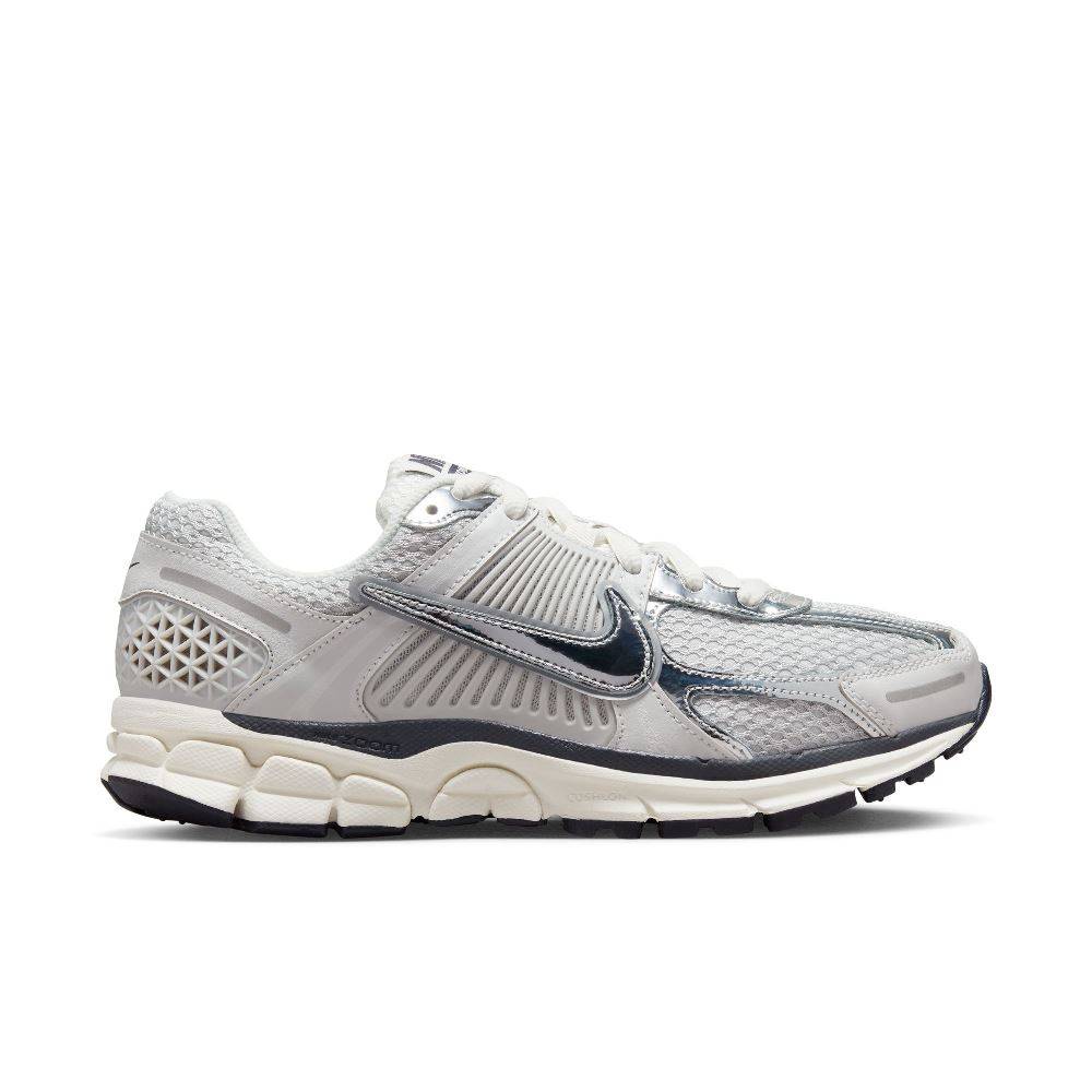 NIKE WOMENS ZOOM VOMERO 5