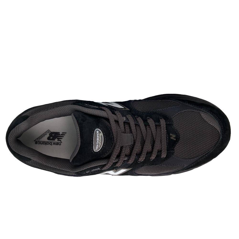 NEW BALANCE 2002R UNISEX CLASSIC SNEAKERS