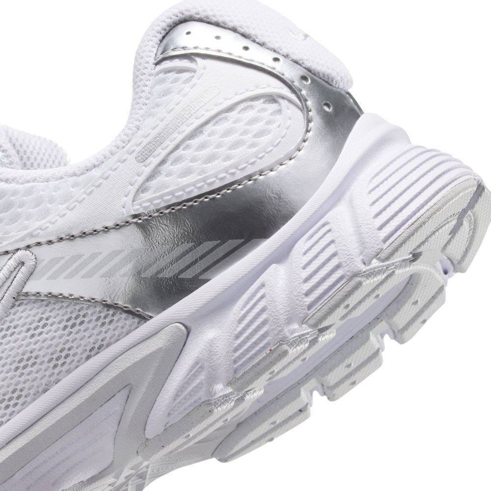 NIKE V5 RNR (GS) JR SHOES