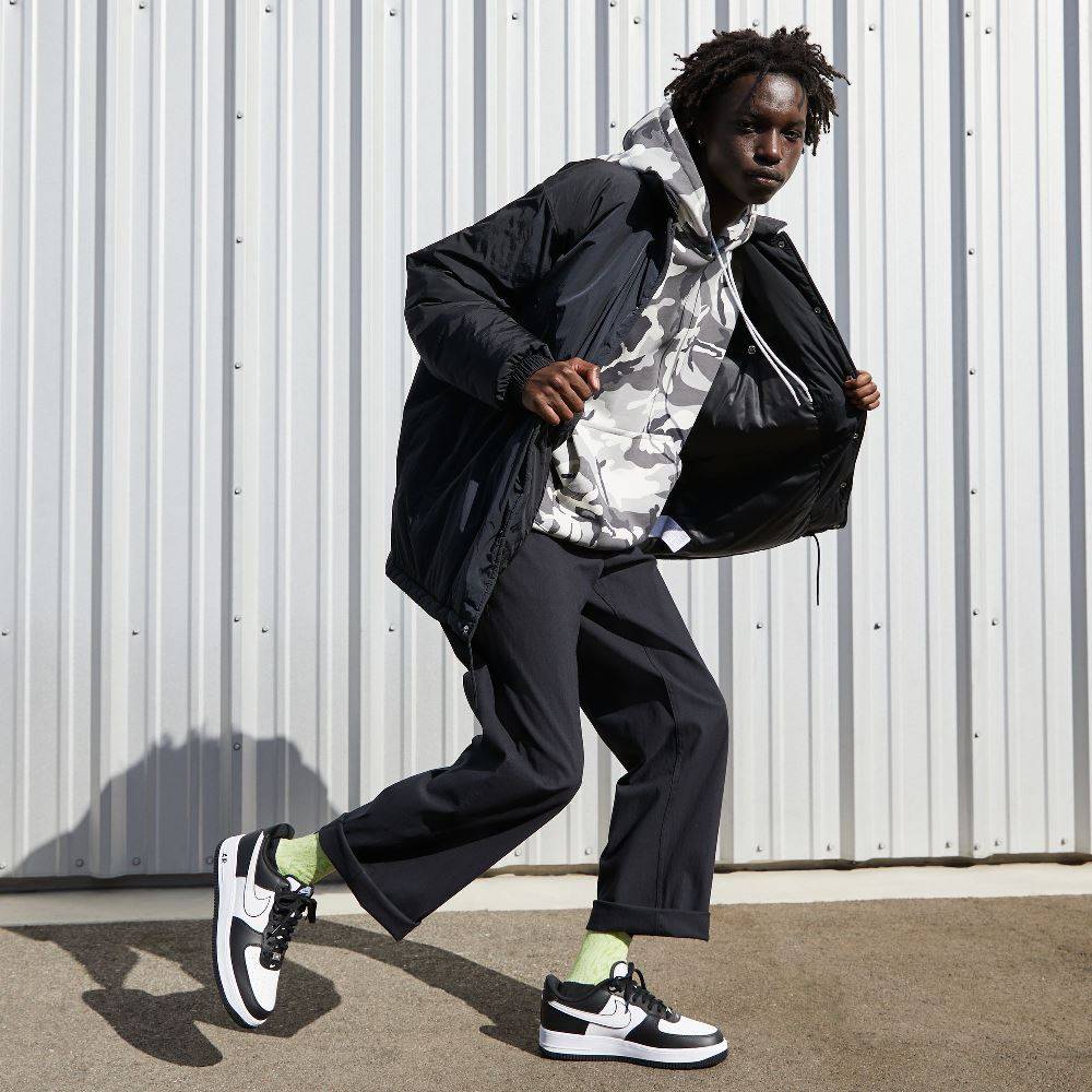 NIKE AIR FORCE 1 '07