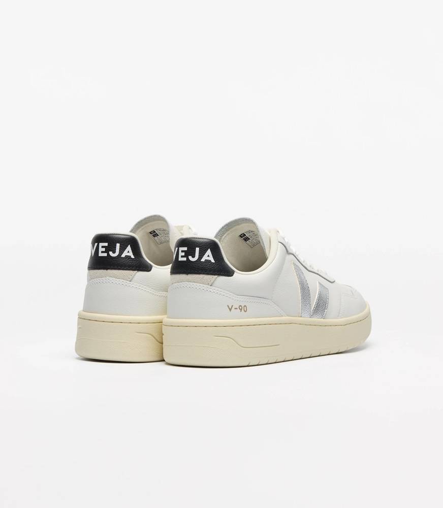 VEJA V-90 ORGANIC TRACED LEATHER W