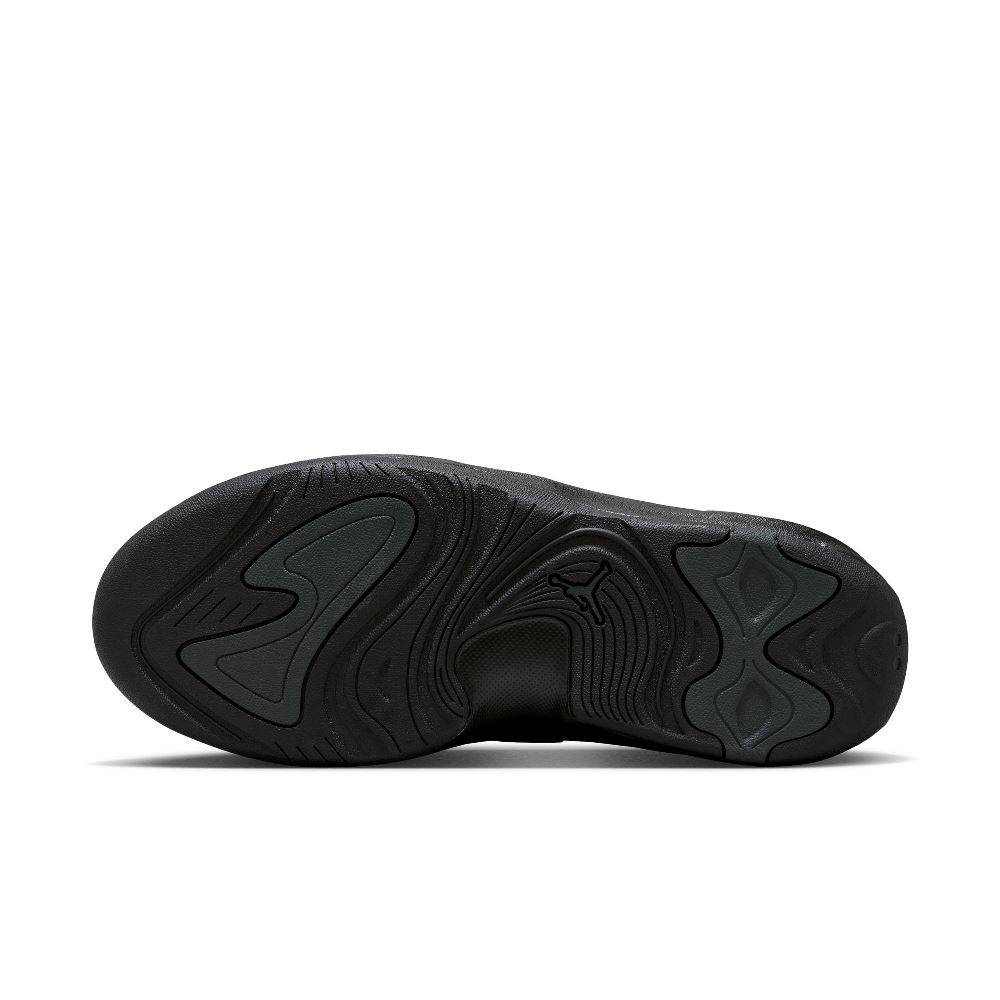 NIKE JORDAN MAX AURA 7
