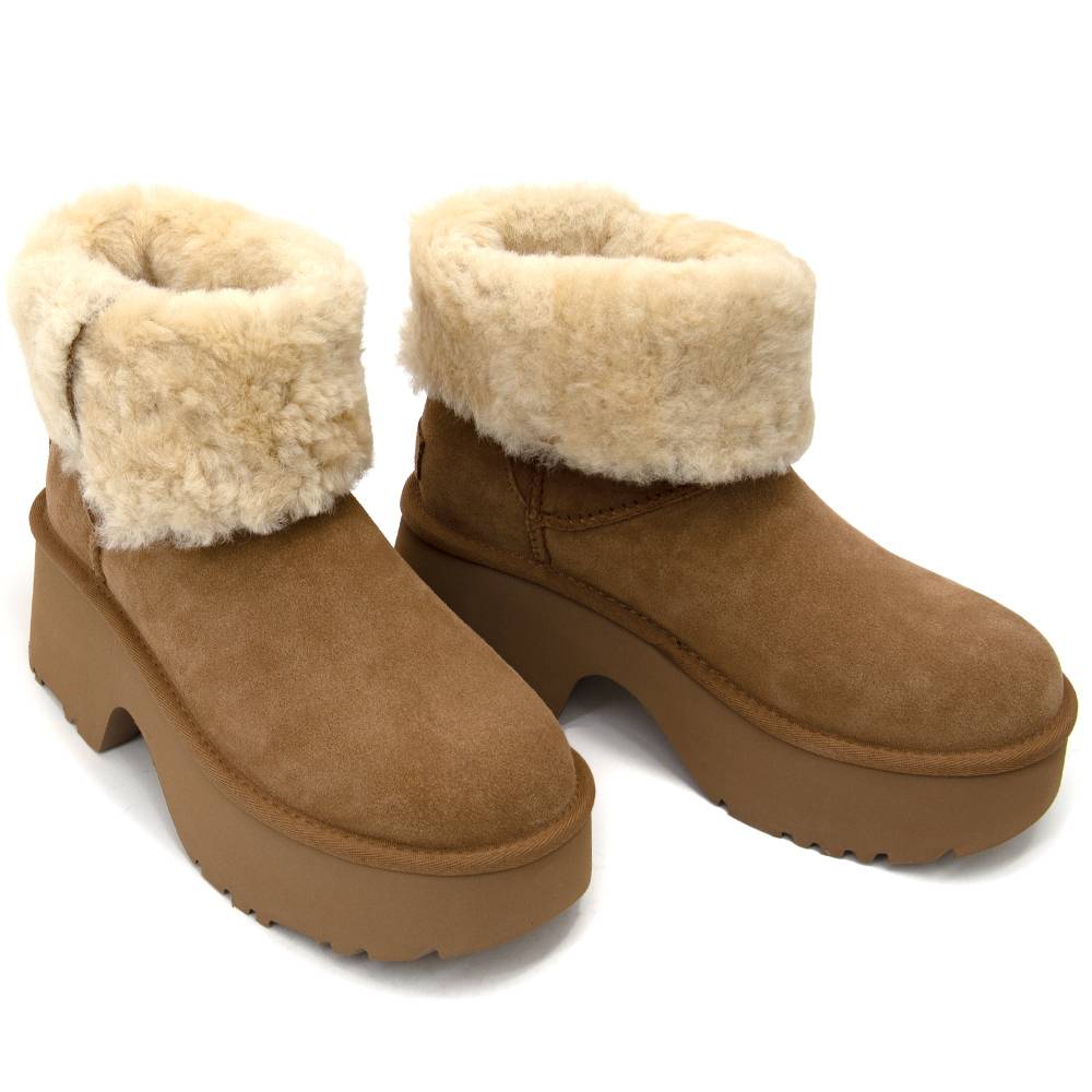 UGG CLASSIC ESMEE BOOT