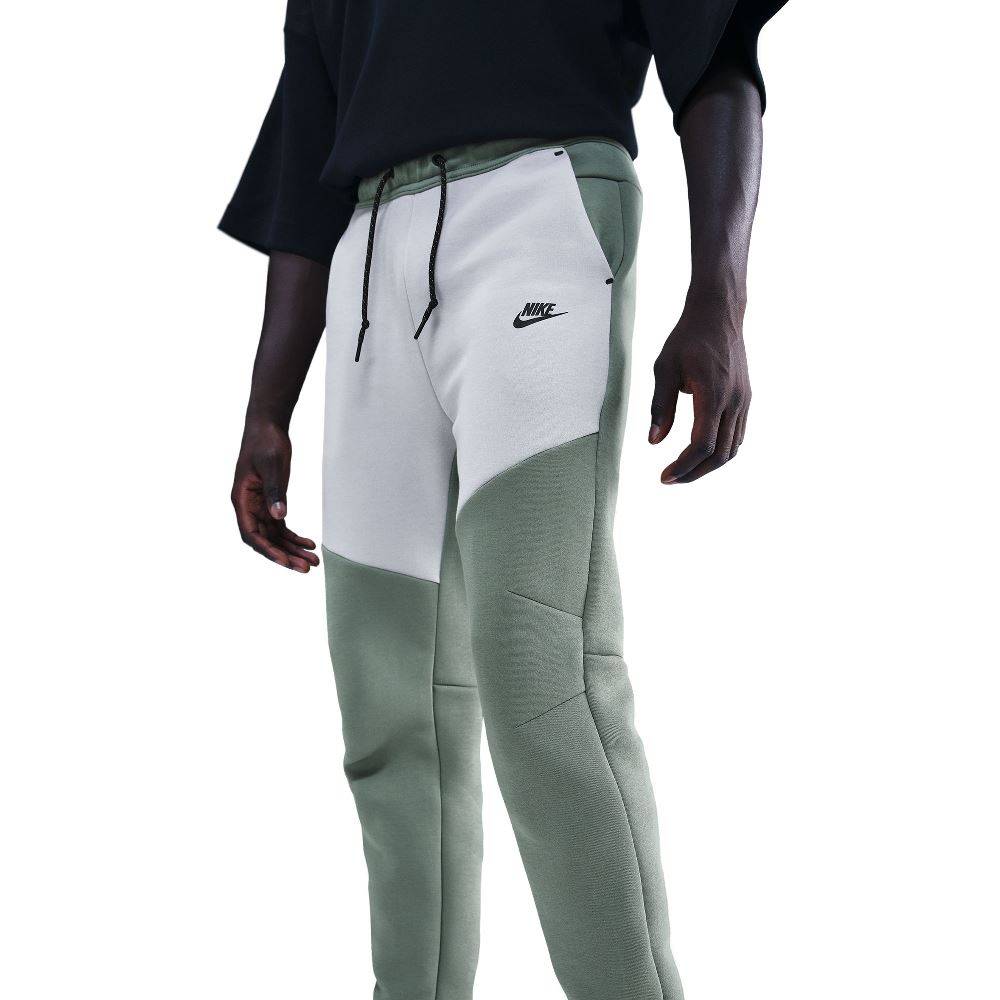 NIKE TECH FLEECE JOGGER