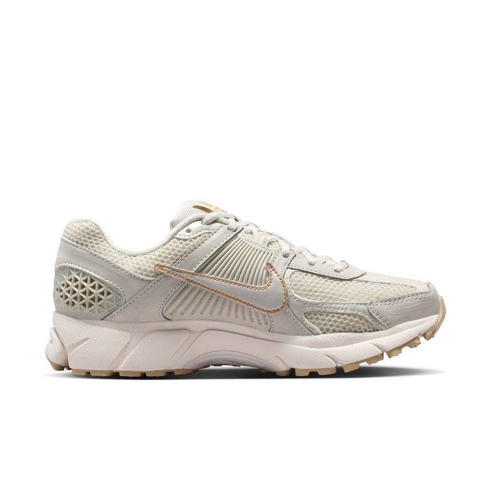 NIKE WOMENS ZOOM VOMERO 5