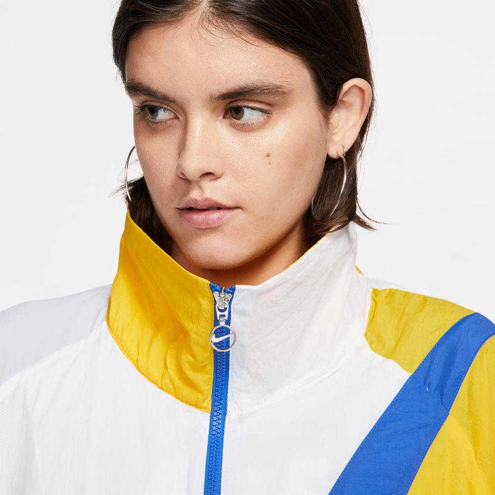 NIKE SPORTSWEAR SWOOSH WOVEN JACKET WOMENS