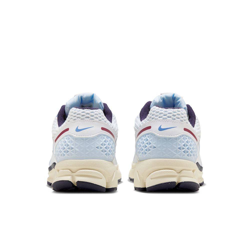 NIKE VOMERO 5 WOMENS SNEAKERS