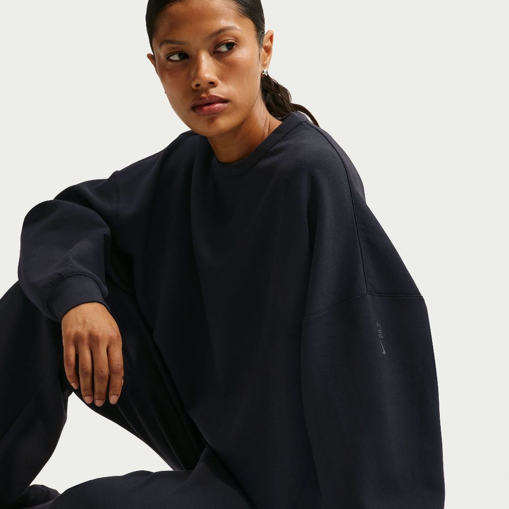 NIKE 24.7 DRI-FIT OVERSIZED SOFT CREW TOP