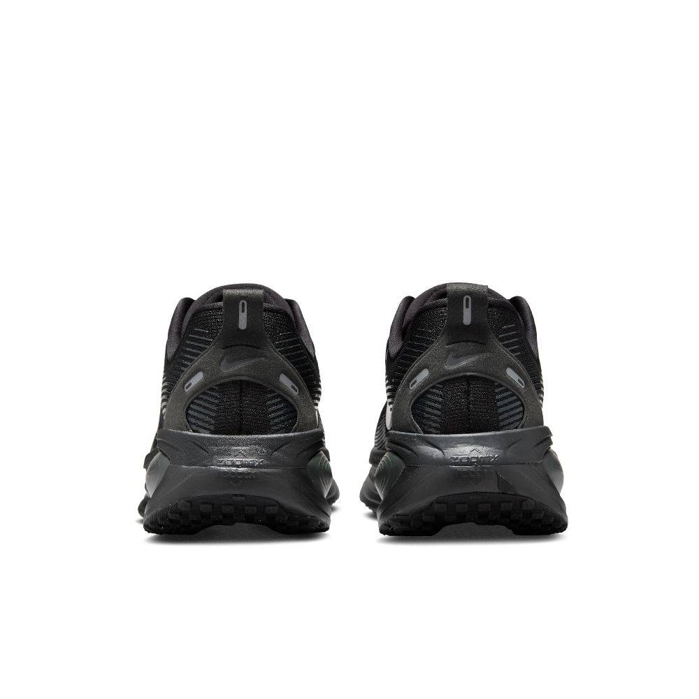 NIKE VOMERO 18 ROAD RUNNING SHOES
