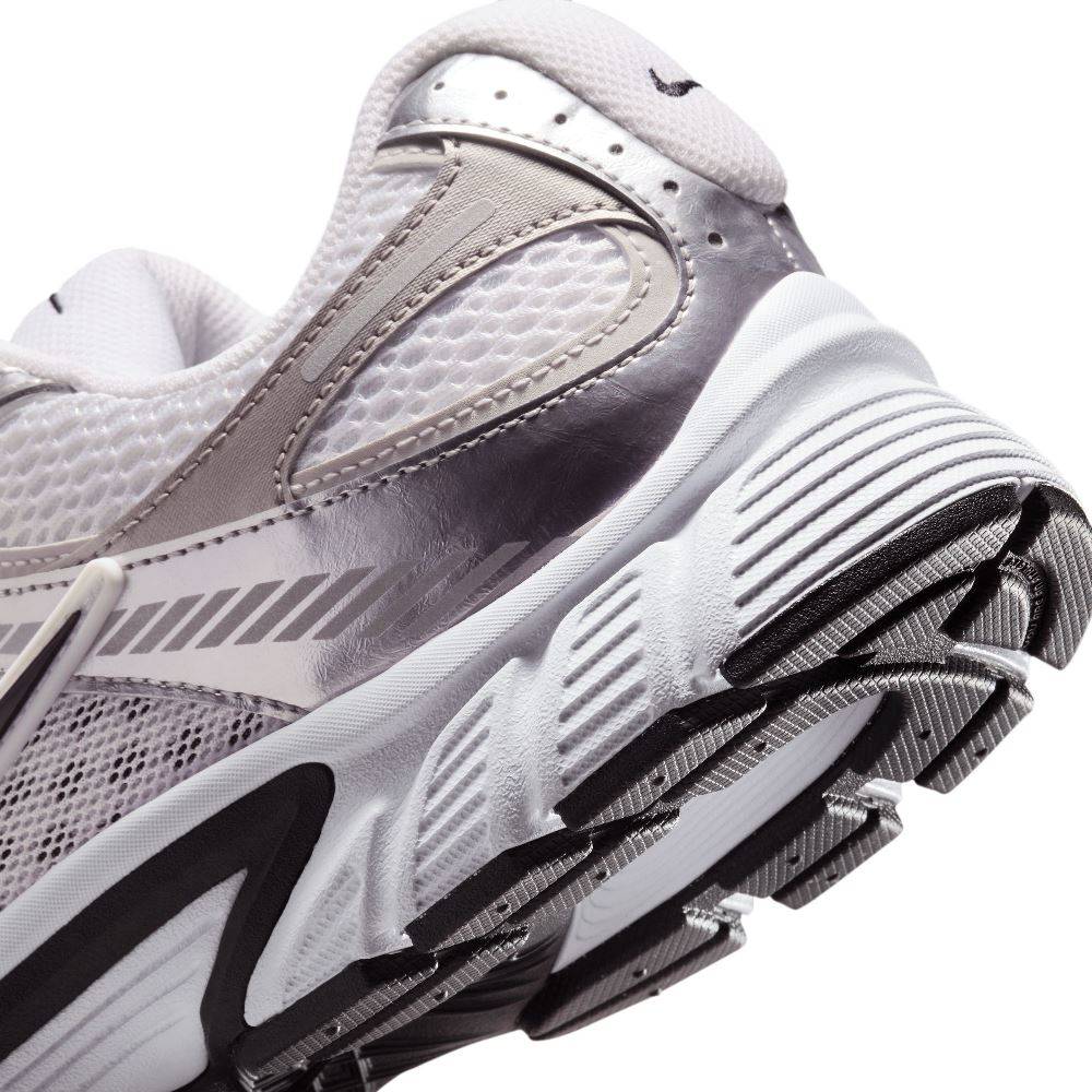 NIKE V5 RNR UNISEX SNEAKERS