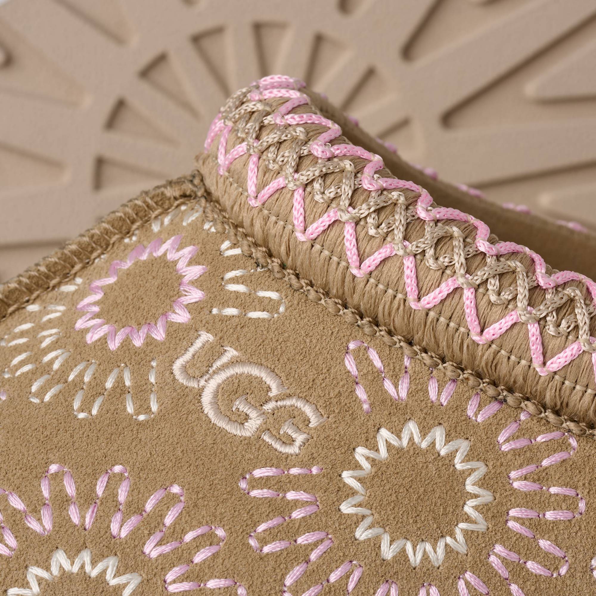 UGG TAZZ SUN STITCH WOMENS