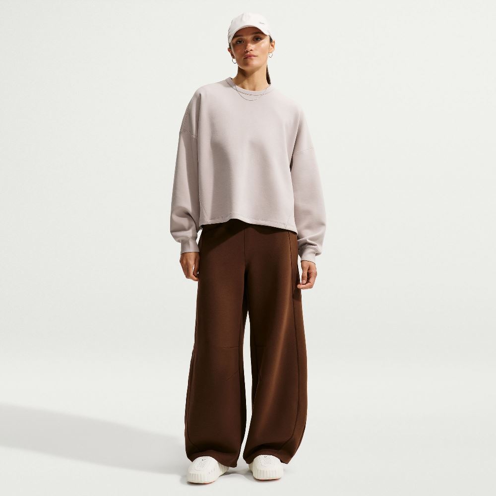 NIKE 24.7 DRI-FIT OVERSIZED SOFT CREW TOP