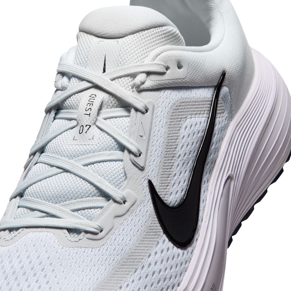 NIKE QUEST 7 RUNNING SHOES