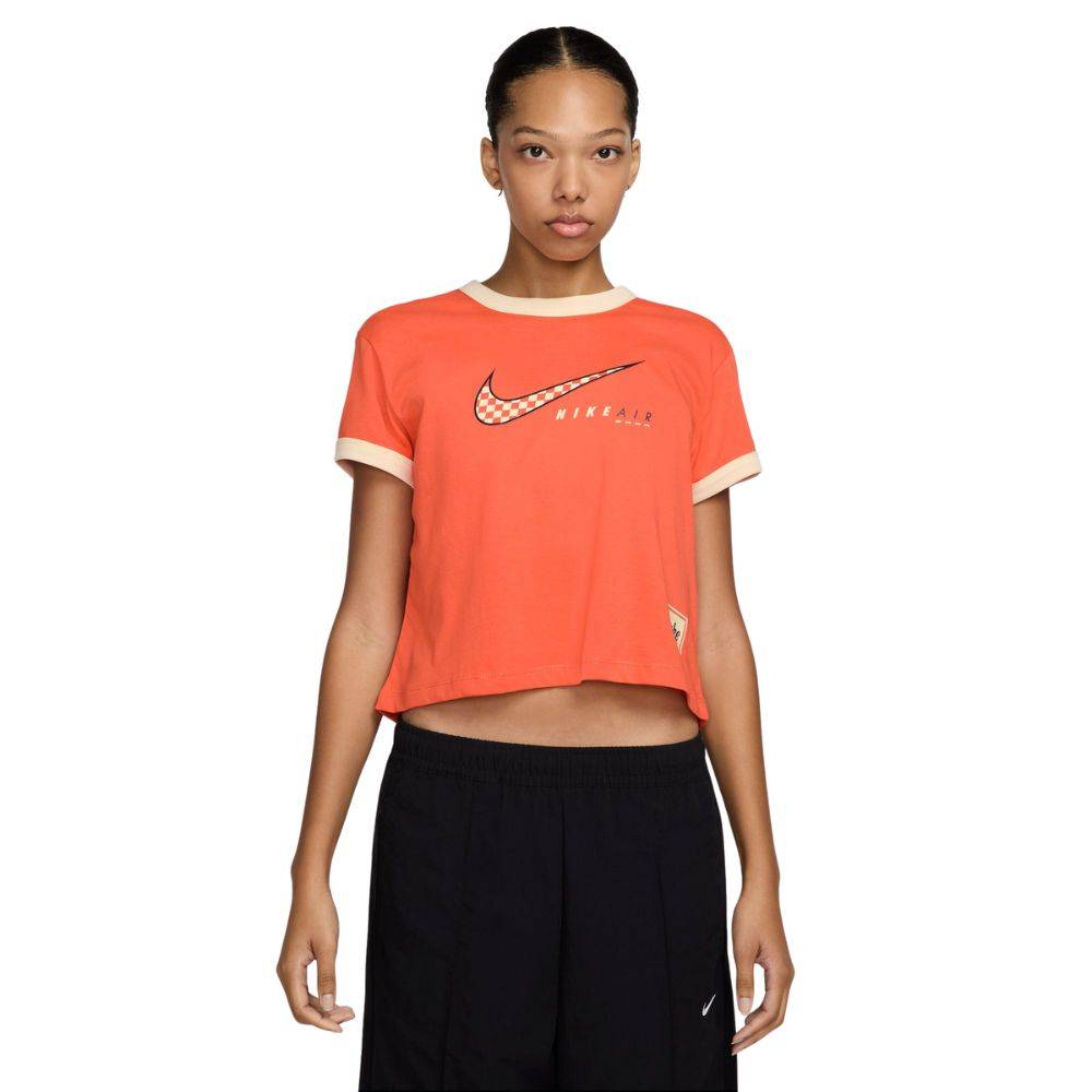 NIKE NSW WOMENS CLUB MOTO SS TEE