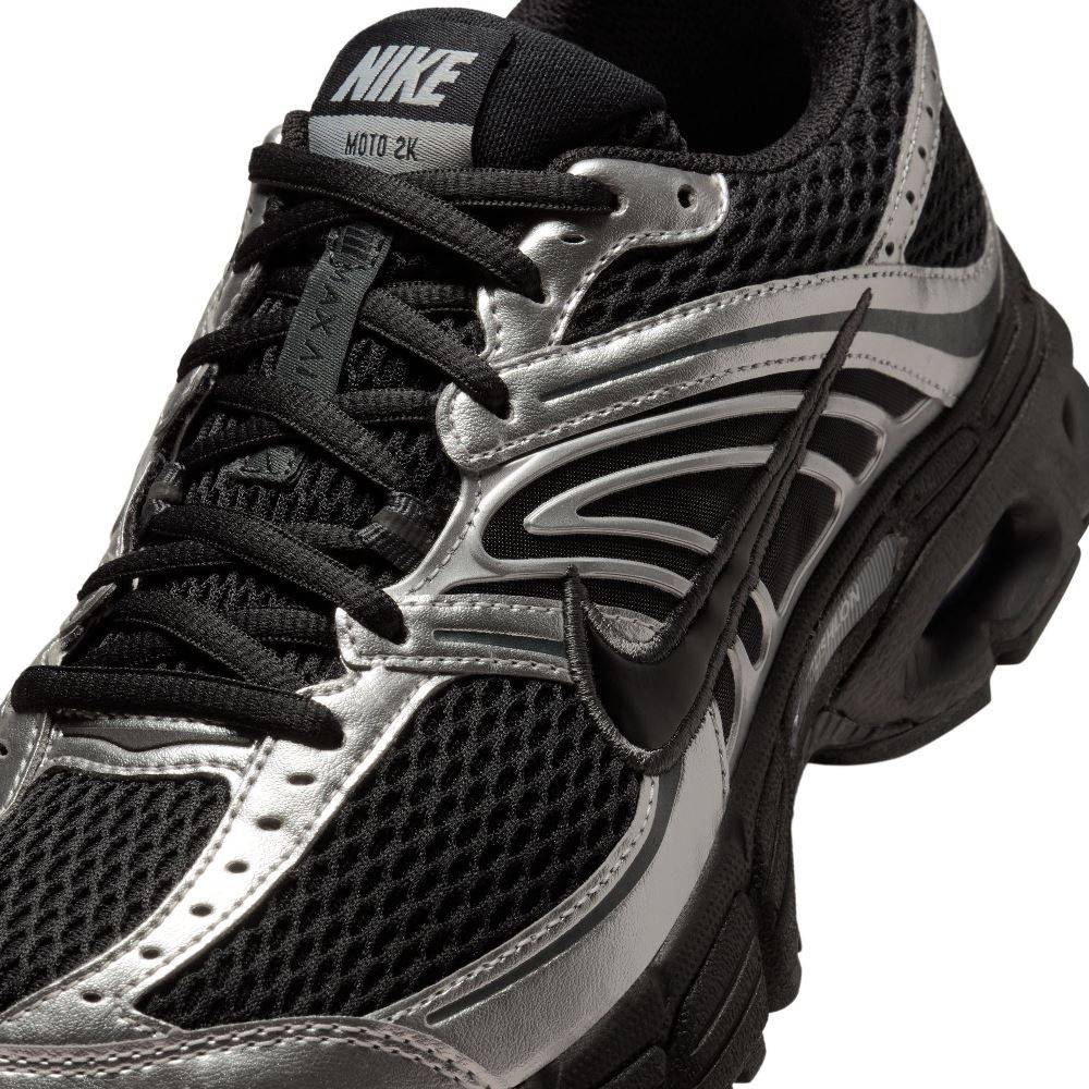 NIKE WOMENS AIR MAX MOTO 2K