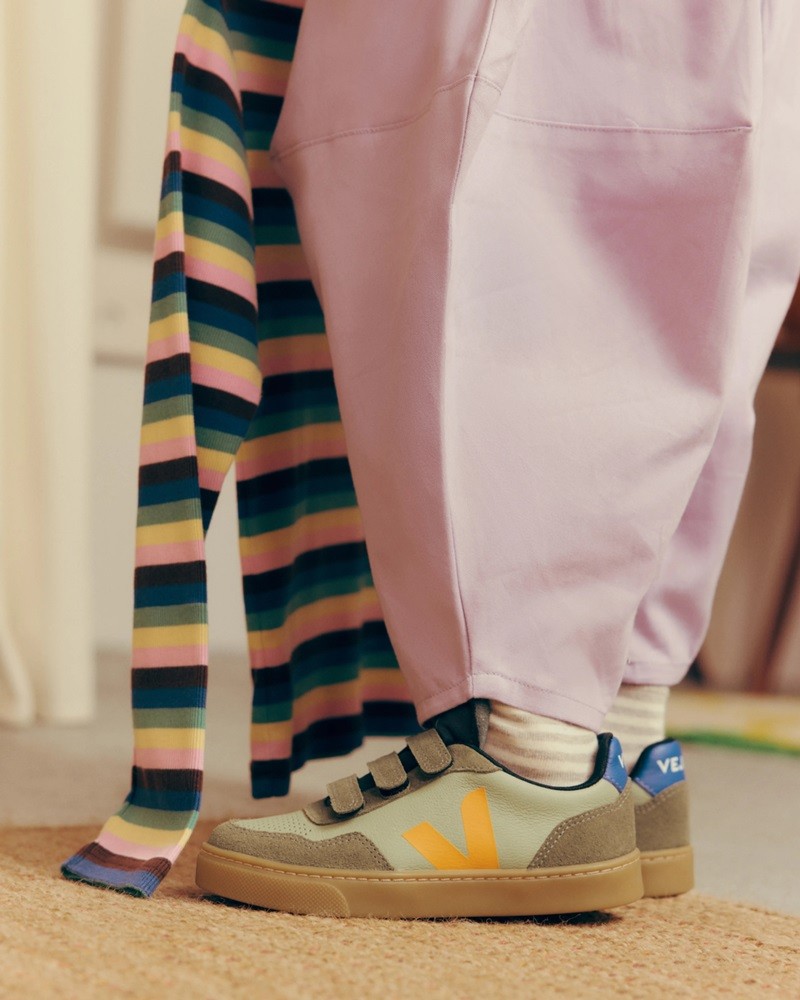 VEJA V-90 ORGANIC TRACED LEATHER KIDS