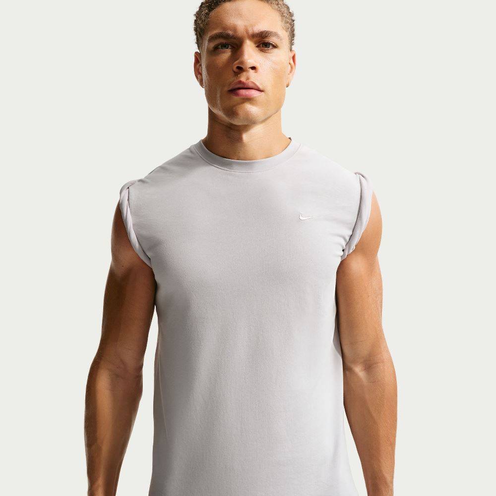 NIKE PRIMARY DRI-FIT SHORT-SLEEVE VERSATILE TOP