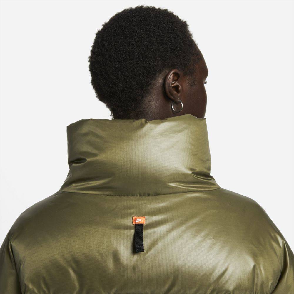 NIKE SPORTSWEAR WOMENS THERMA-FIT CITY JACKET