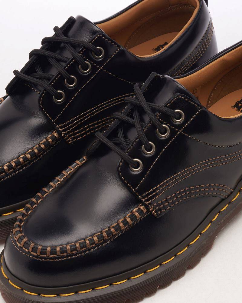 DR. MARTENS LOWELL 4 EYE SHOE